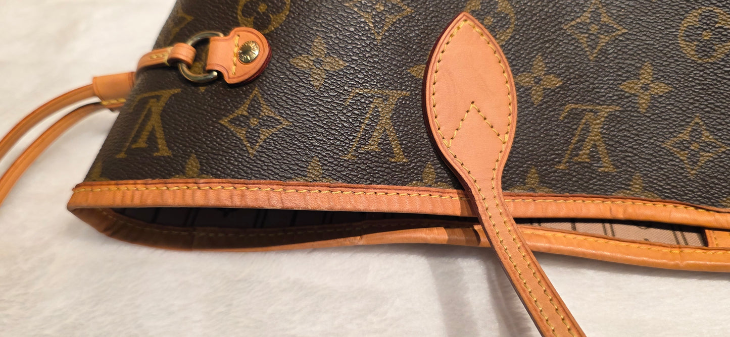 Authentic Louis Vuitton Neverfull MM Monogram
