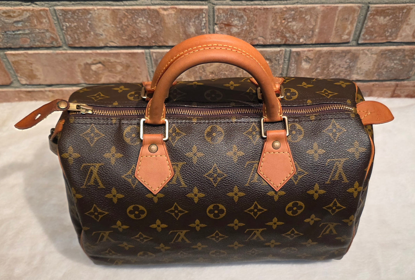 Authentic Louis Vuitton Speedy 30 Monogram