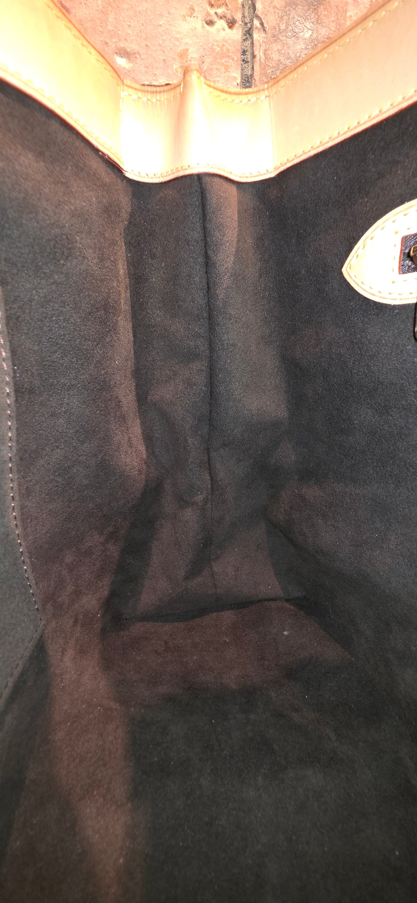 Authentic Louis Vuitton Wilshire MM Monogram