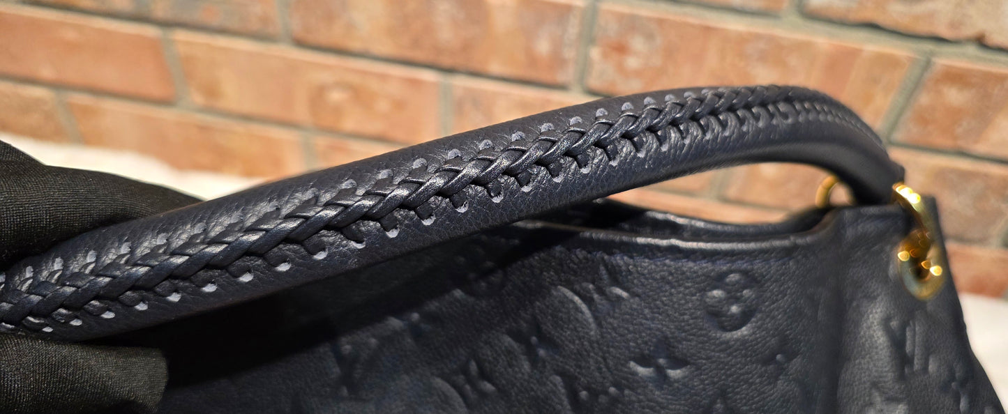 Authentic Louis Vuitton Artsy MM Empreinte Infini