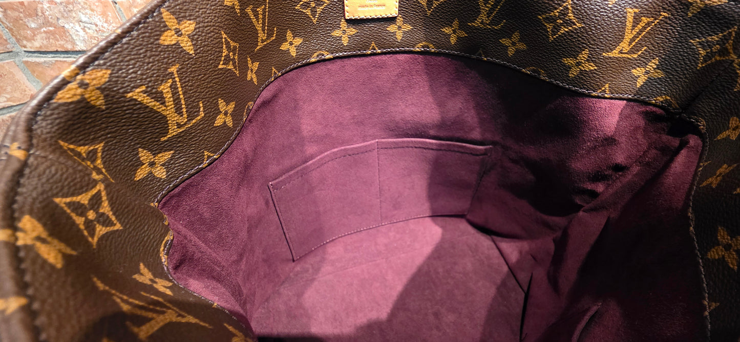 Authentic Louis Vuitton Melie Hobo (Short Handle Missing)