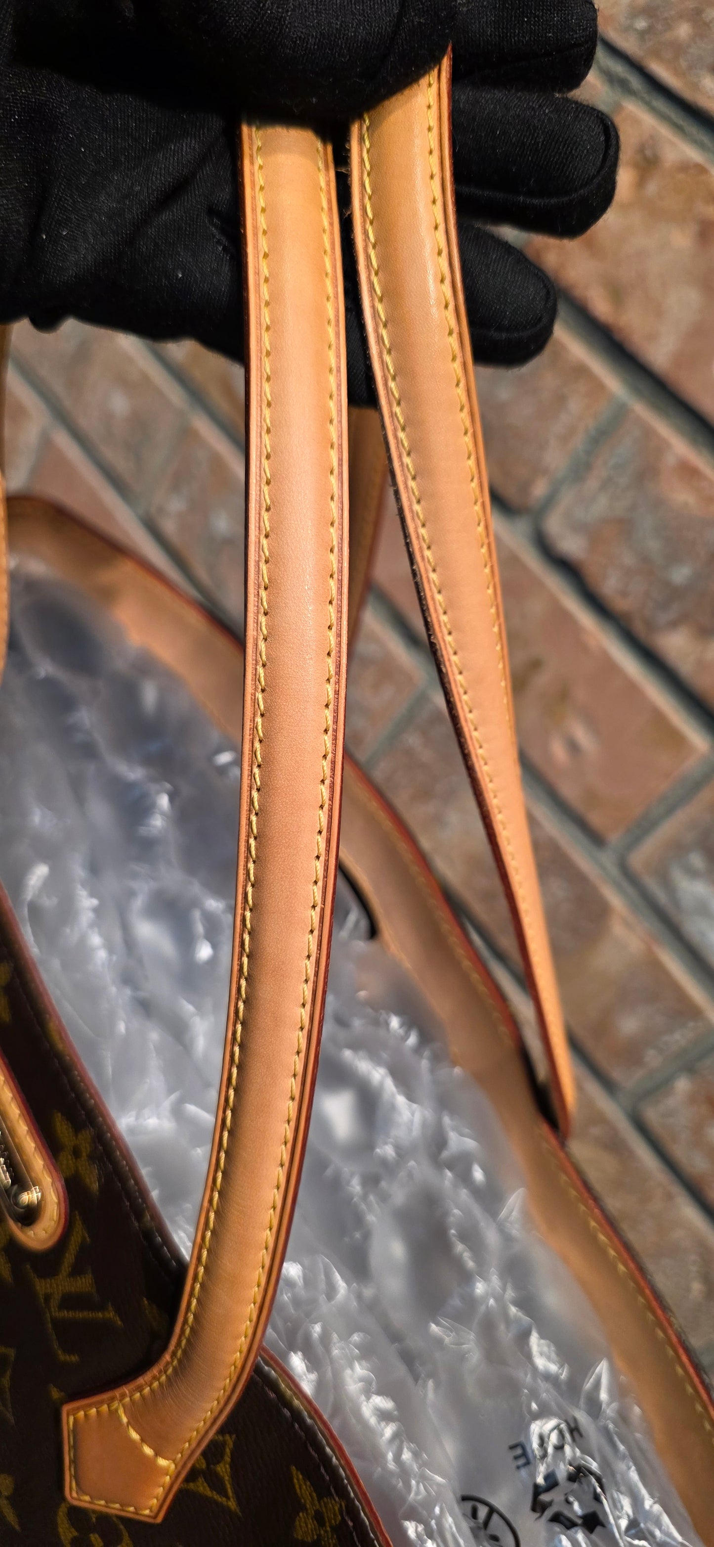 Authentic Louis Vuitton Wilshire MM Monogram
