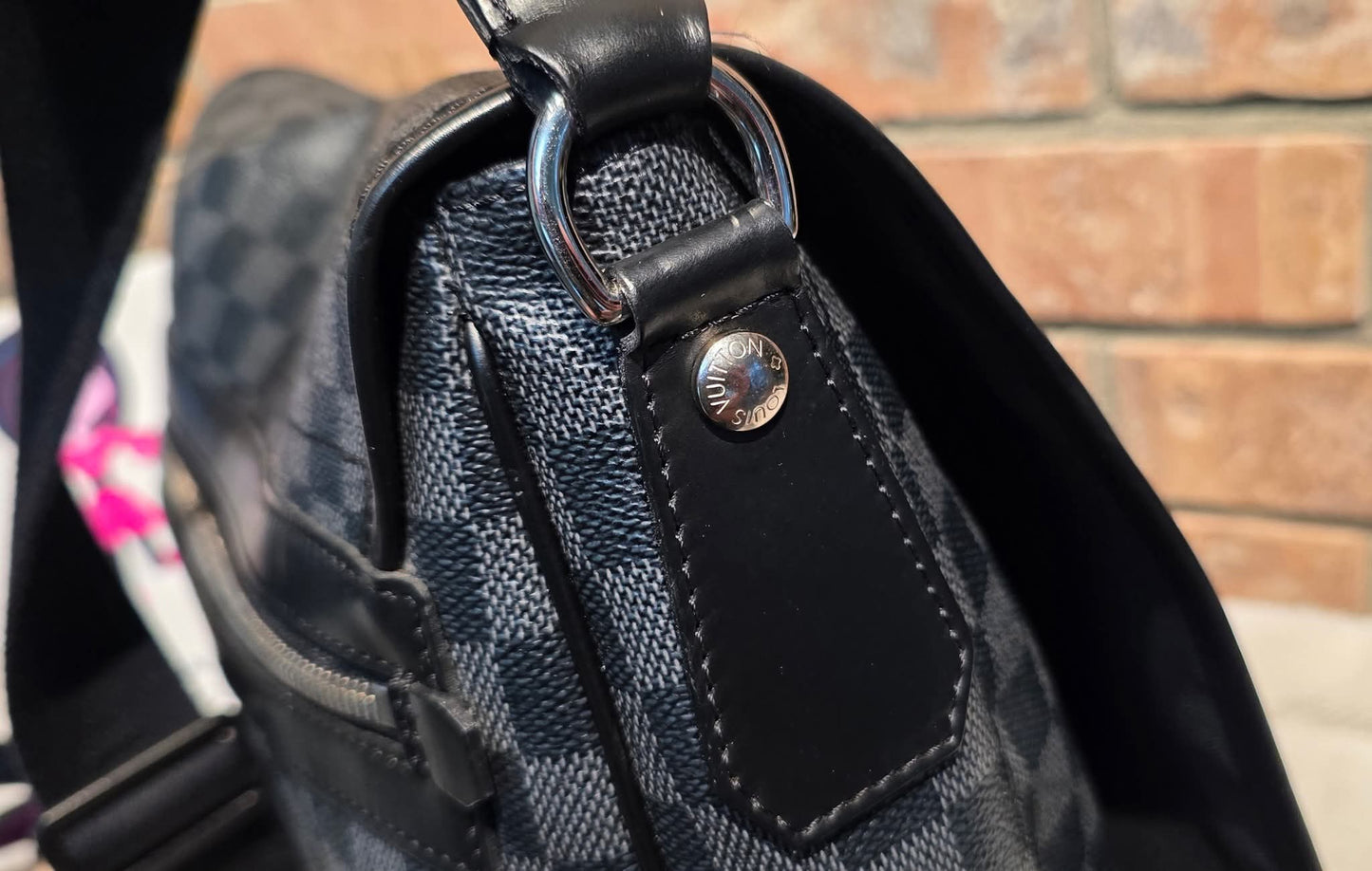 Authentic Louis Vuitton Daniel GM Damier Graphite