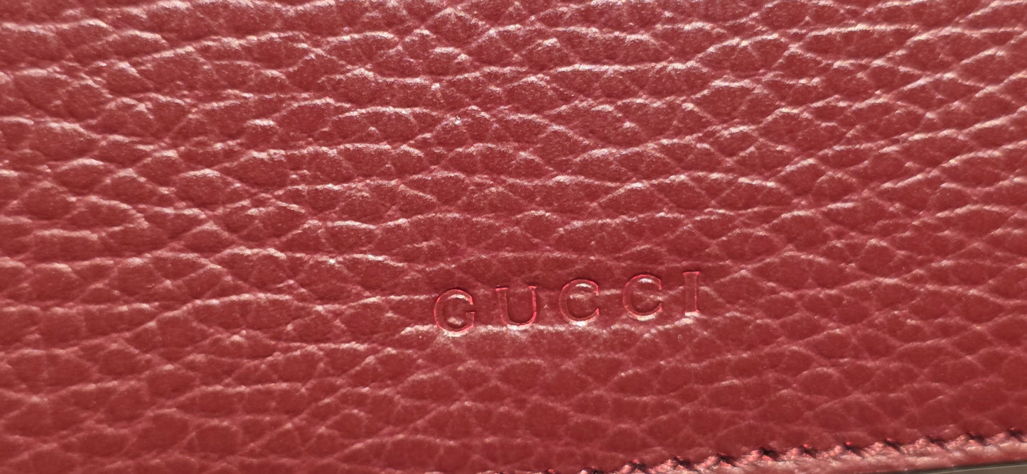 Authentic Gucci Dionysus Shoulder Bag in Burgundy
