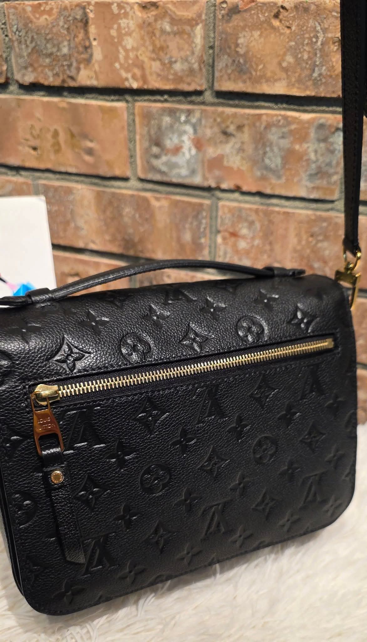 Authentic Pochette Metis Empreinte Noir