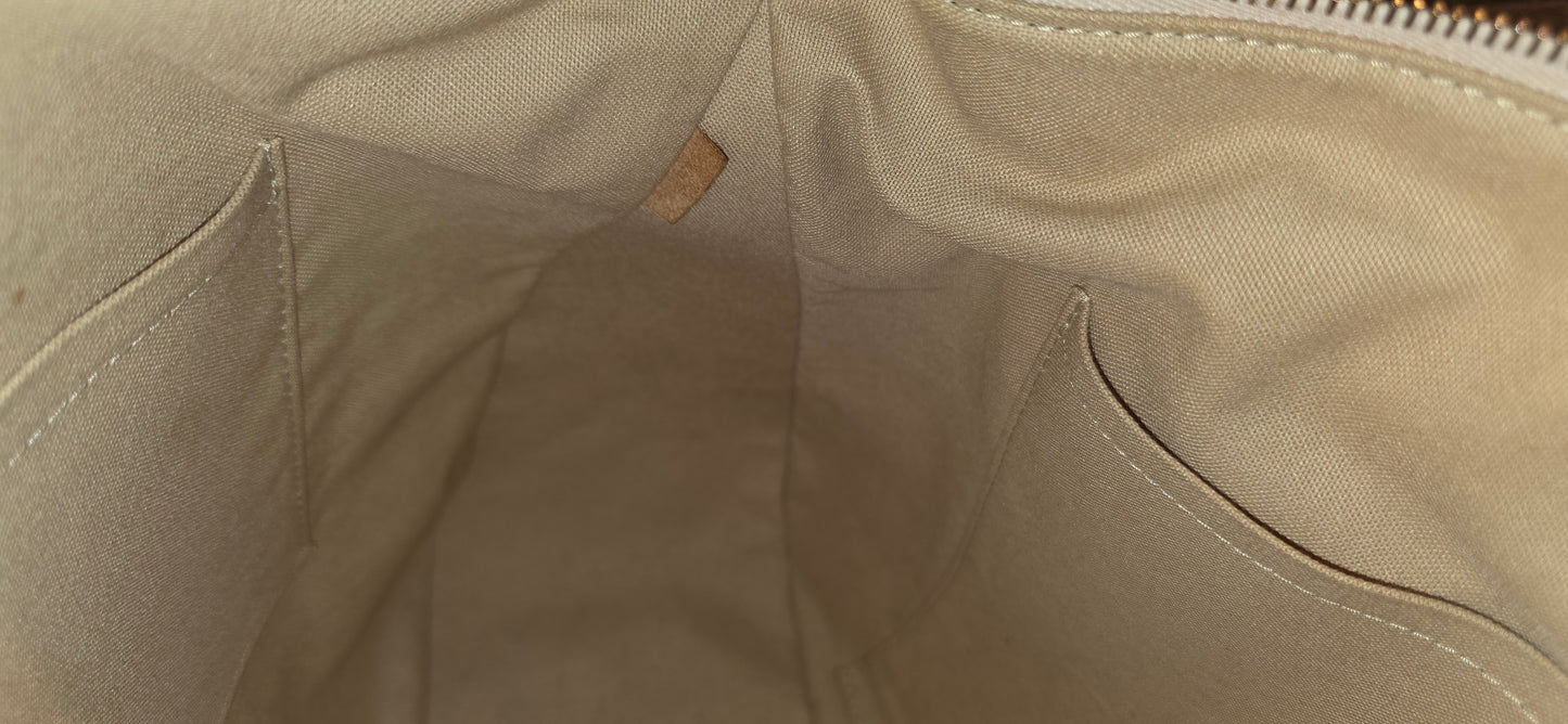 Authentic Louis Vuitton Siracusa GM