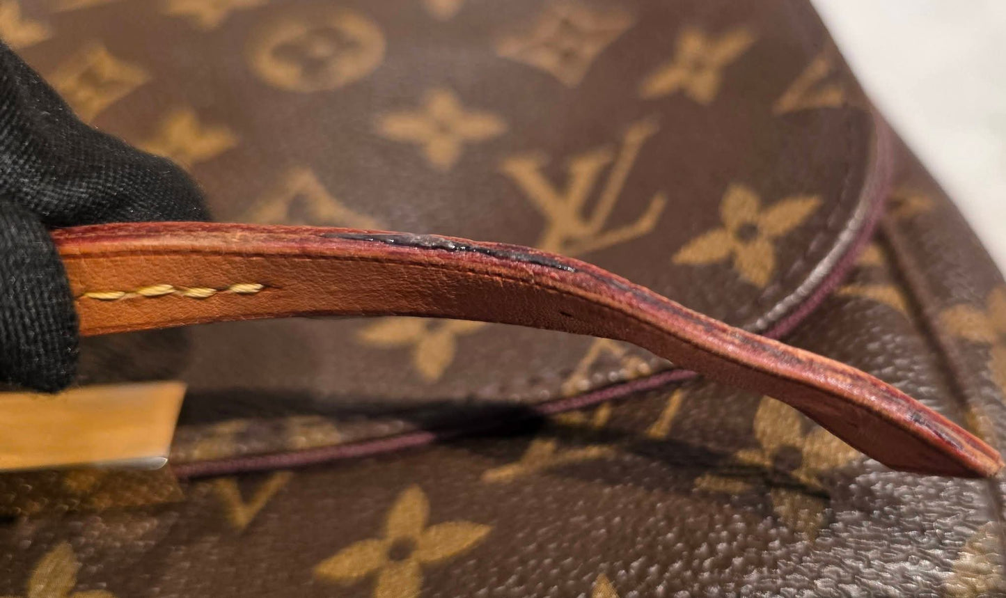Authentic Louis Vuitton Favorite MM Monogram (SA4194)