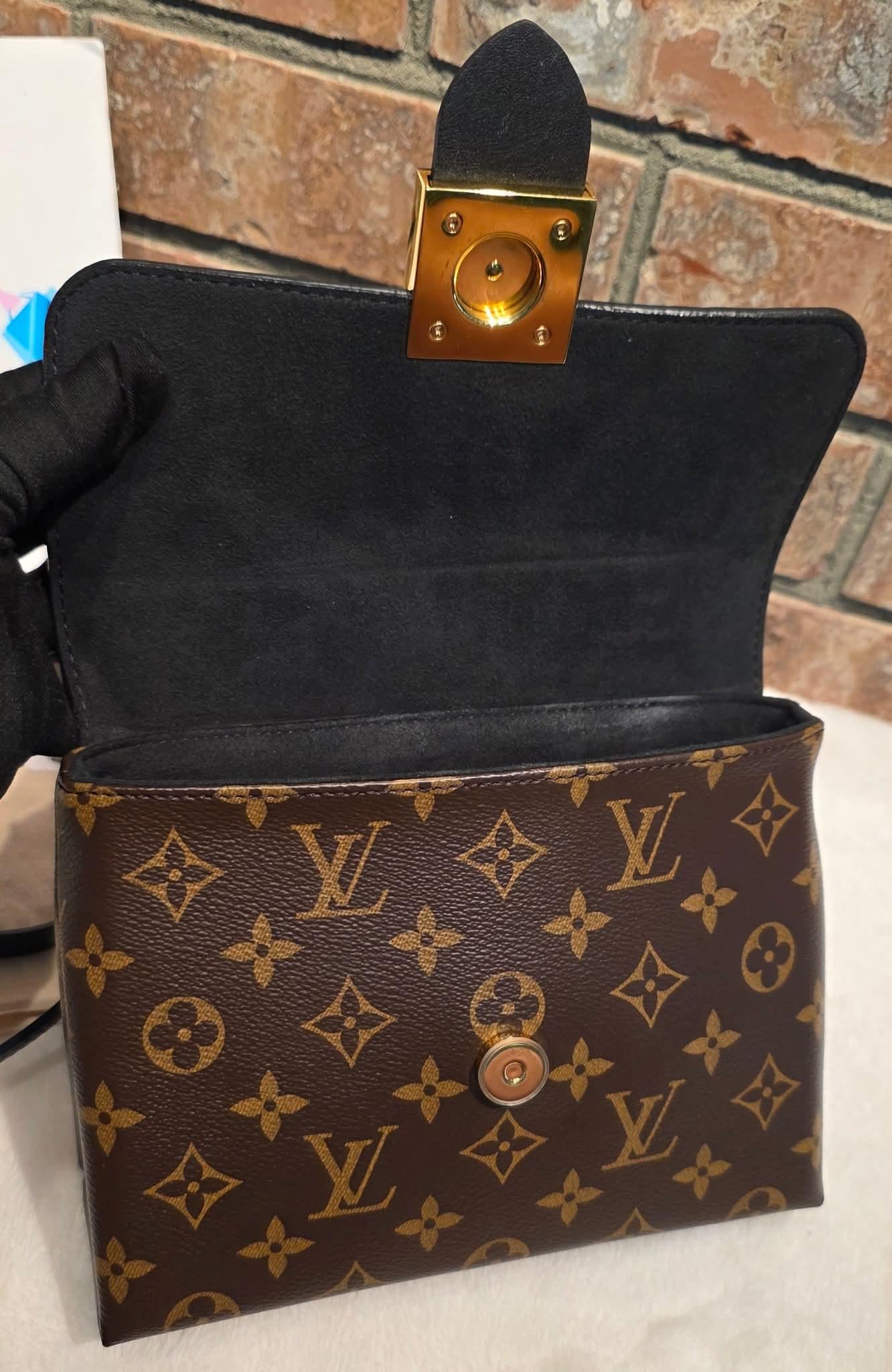 Authentic Louis Vuitton Locky BB Noir