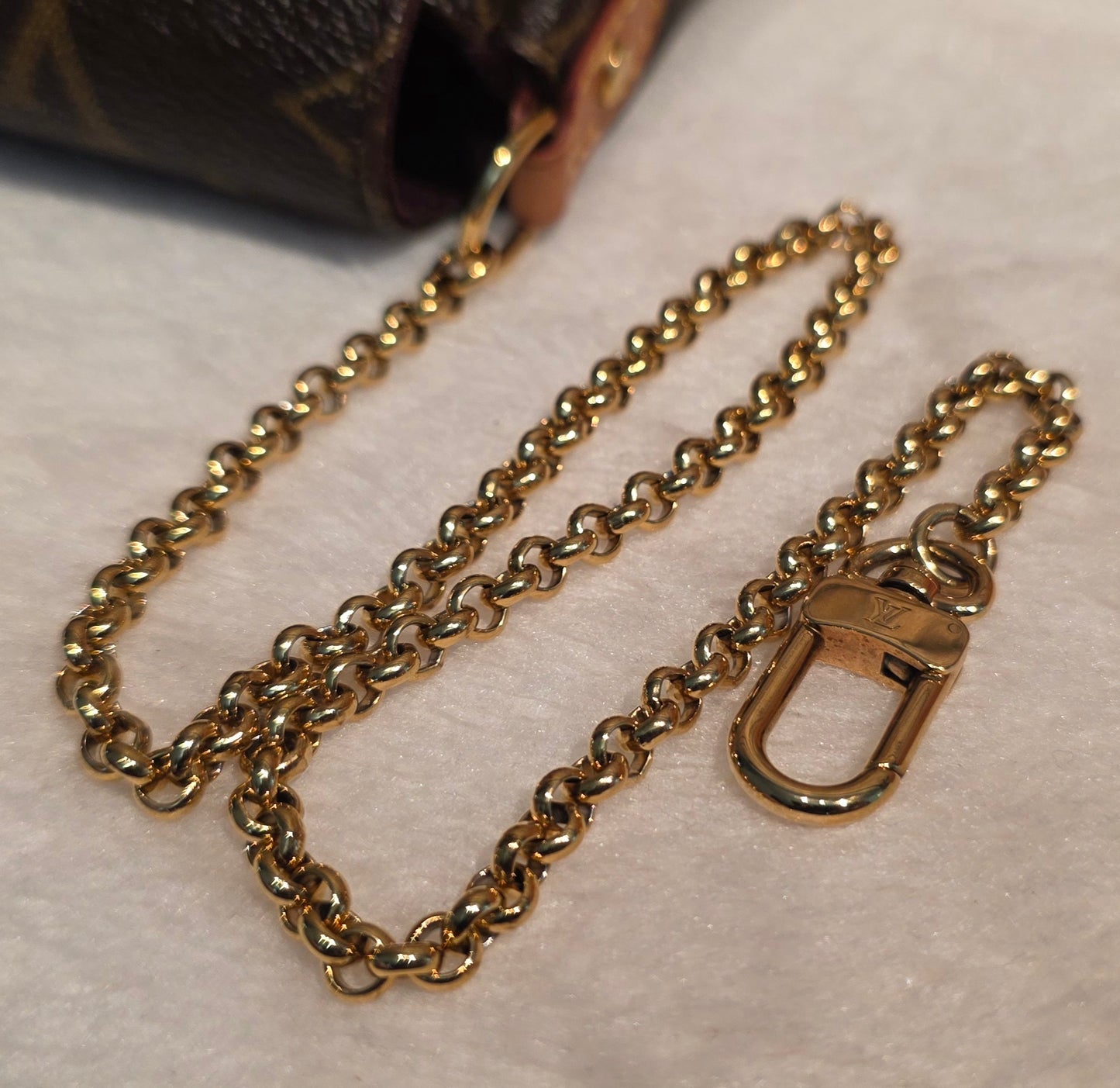 Authentic Louis Vuitton Favorite MM Monogram (SA4149)