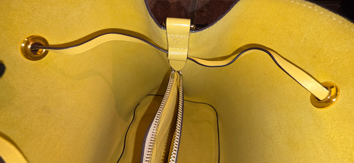 Authentic Louis Vuitton Neonoe MM Damier Azur in Pineapple