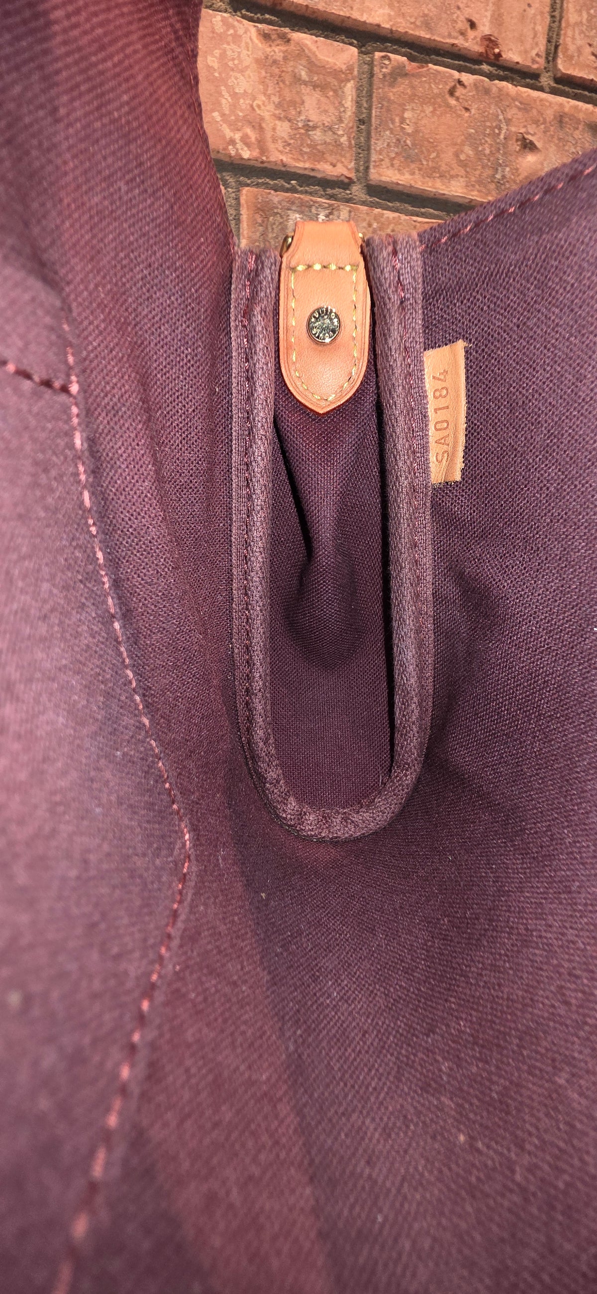 Authentic Louis Vuitton Favorite MM Monogram