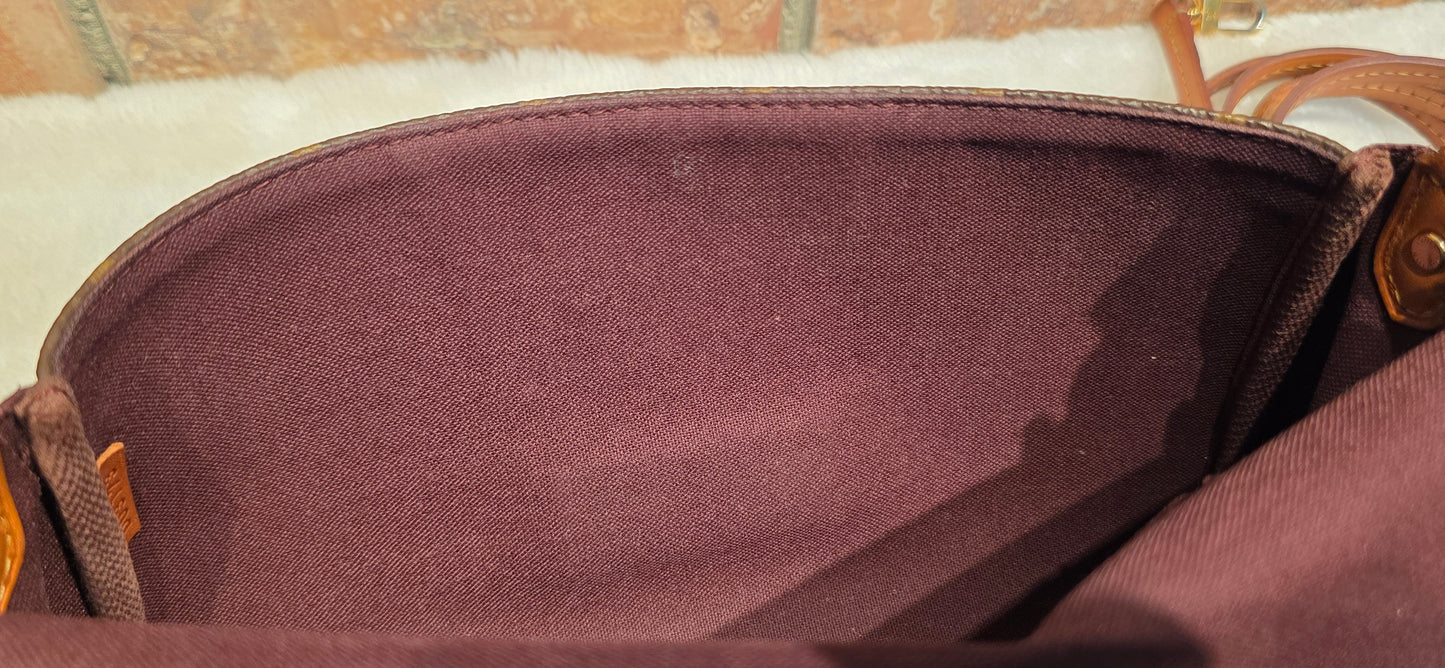 Authentic Louis Vuitton Favorite MM Monogram