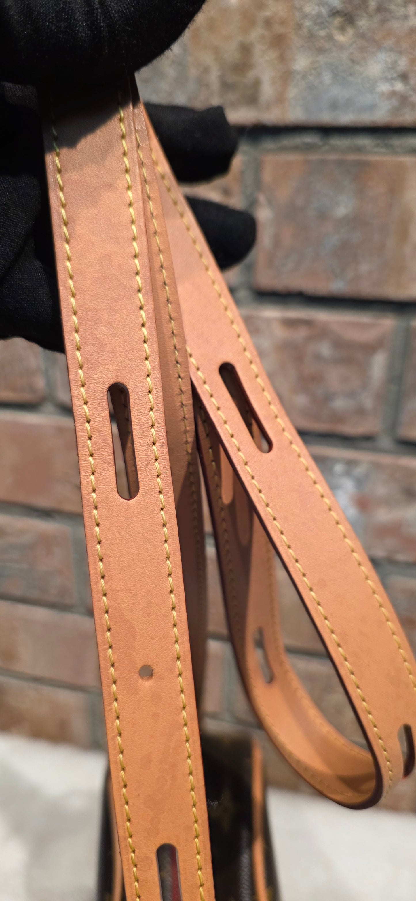 Authentic Louis Vuitton Couer Game On Heart Bag