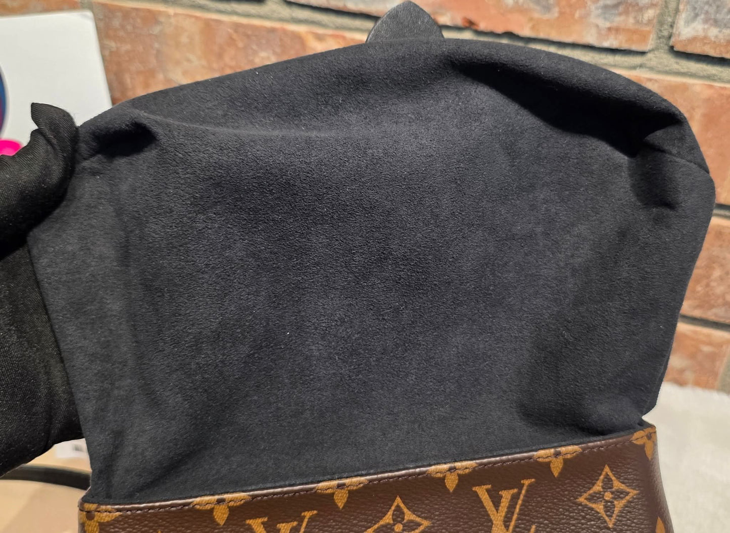 Authentic Louis Vuitton Locky BB Noir