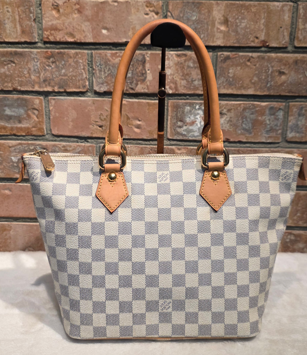 Authentic Louis Vuitton Saleya PM Damier Azur