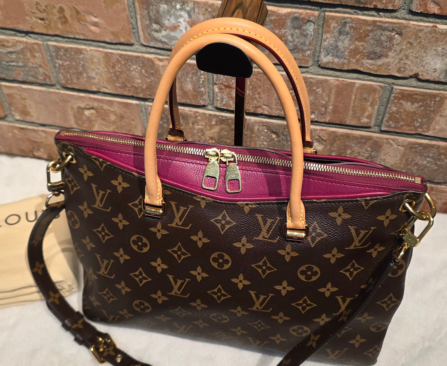 Authentic Louis Vuitton Pallas MM Aurore