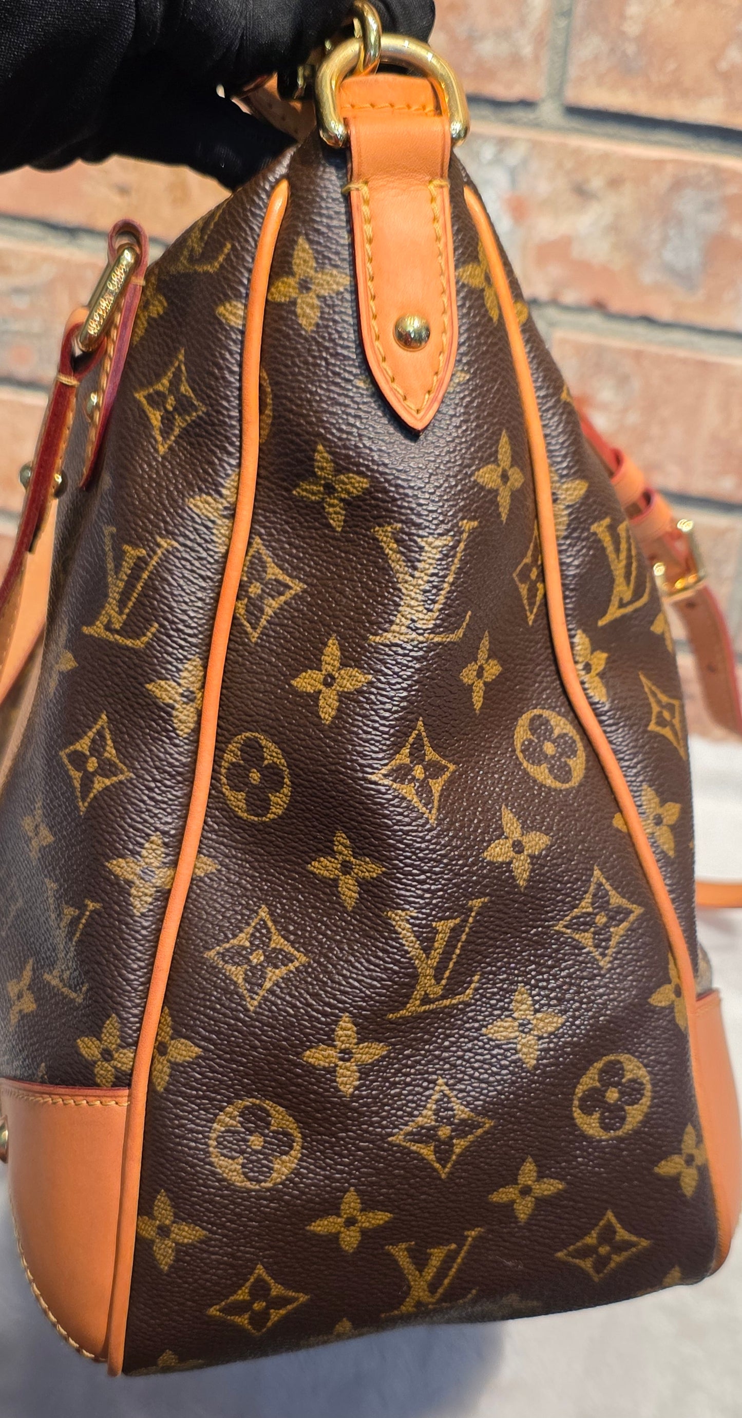 Authentic Louis Vuitton Estrella MM