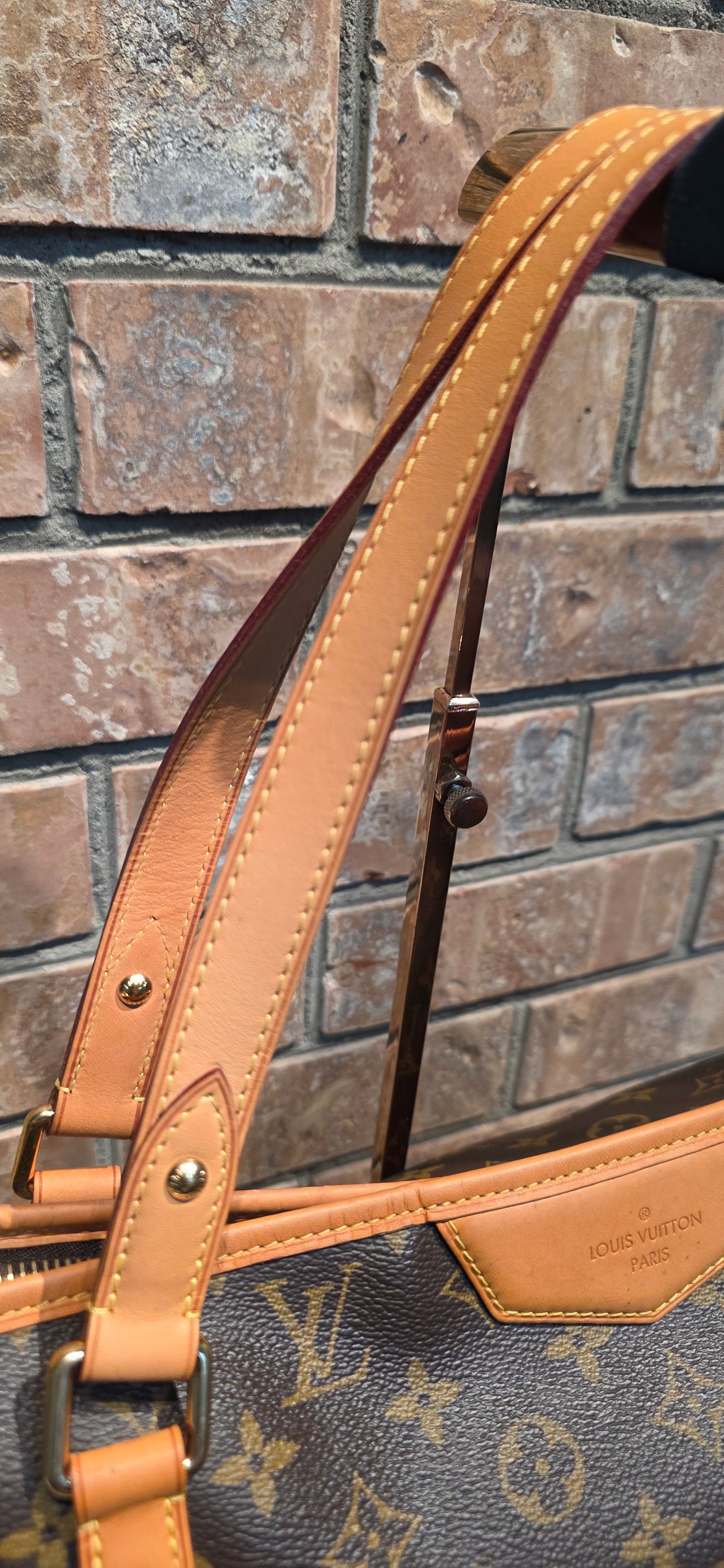Authentic Louis Vuitton Estrela MM