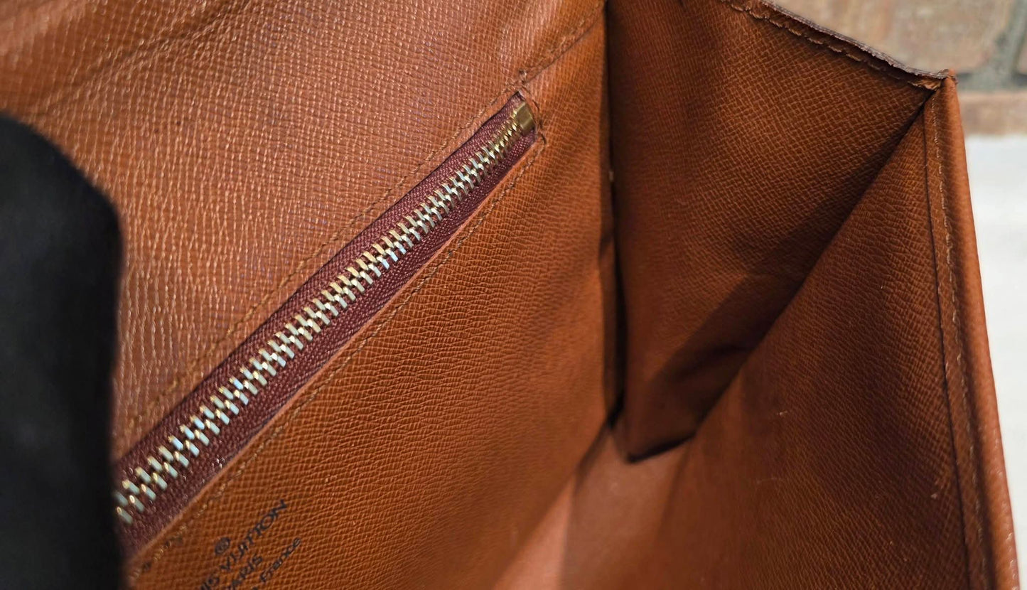 Authentic Louis Vuitton Pochette Bordeaux