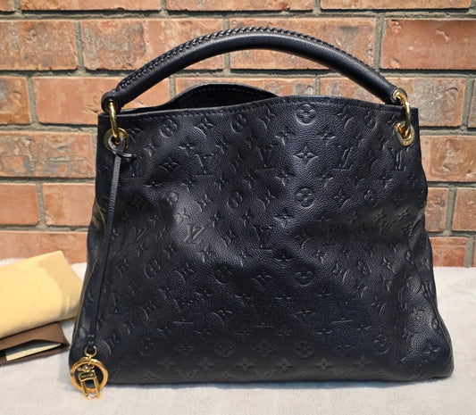 Authentic Louis Vuitton Artsy MM Empreinte Infini