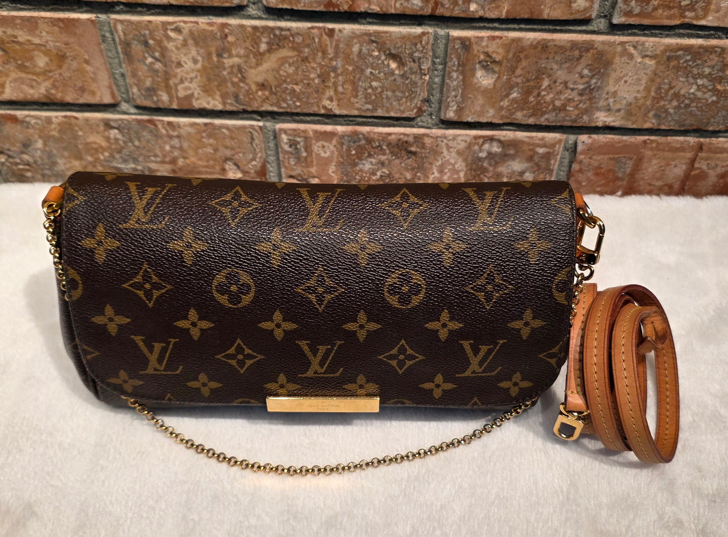 Authentic Louis Vuitton Favorite MM Monogram