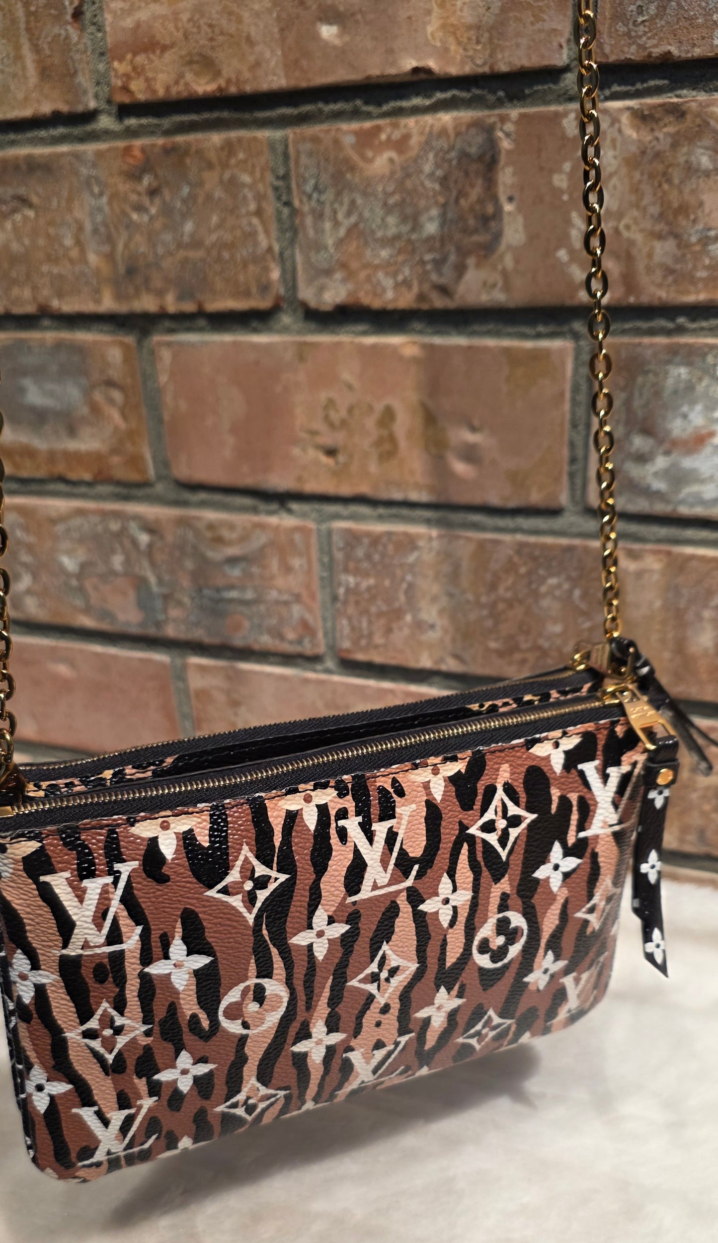 Authentic Louis Vuitton Double Zip Pochette Limited Jungle Edition