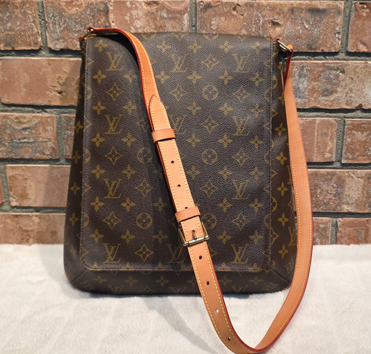 Authentic Louis Vuitton Musette Salsa GM Monogram