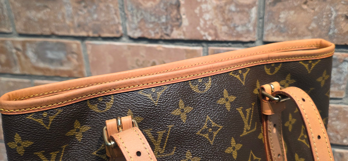 Authentic Louis Vuitton Bucket GM with Pouch