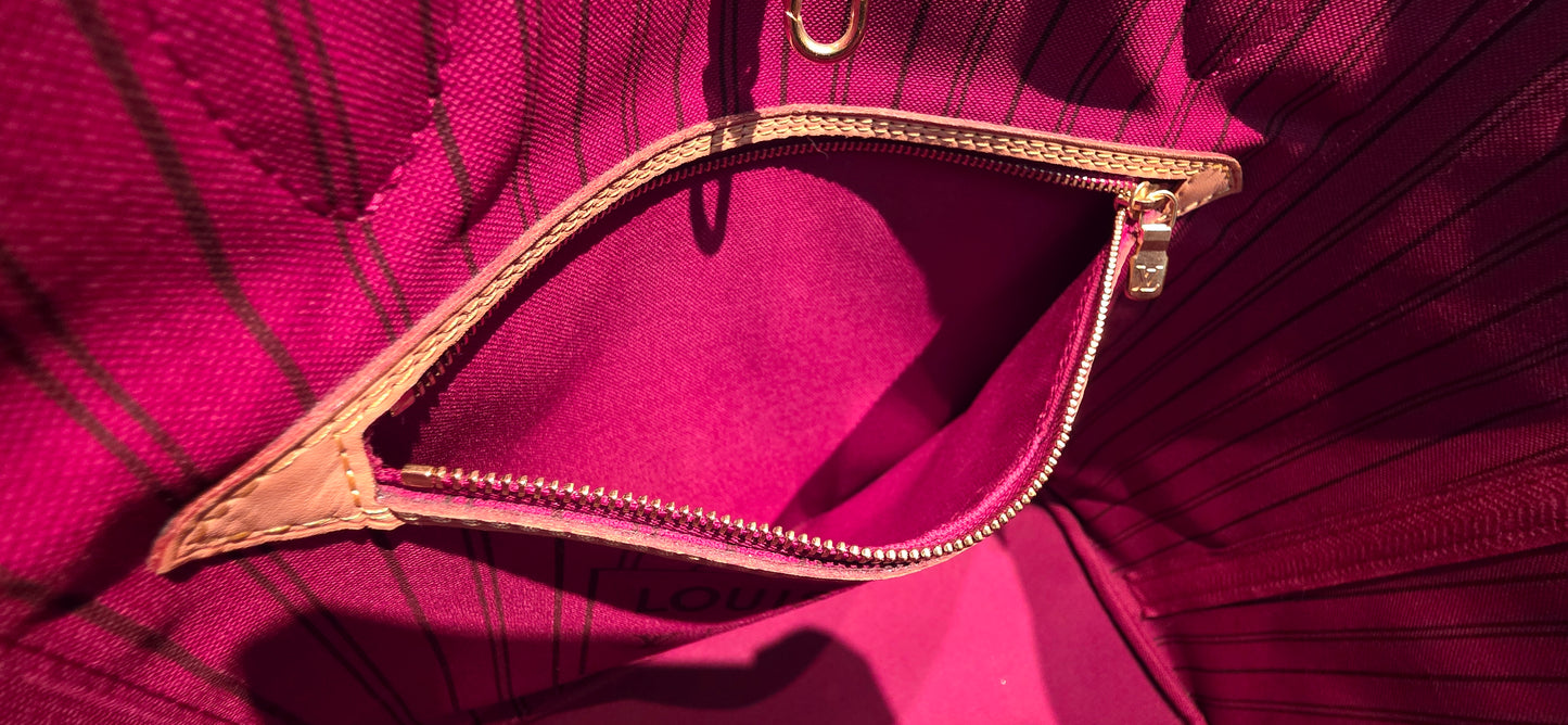 Authentic Neverfull MM Monogram Fuchsia Interior (BAG ONLY)