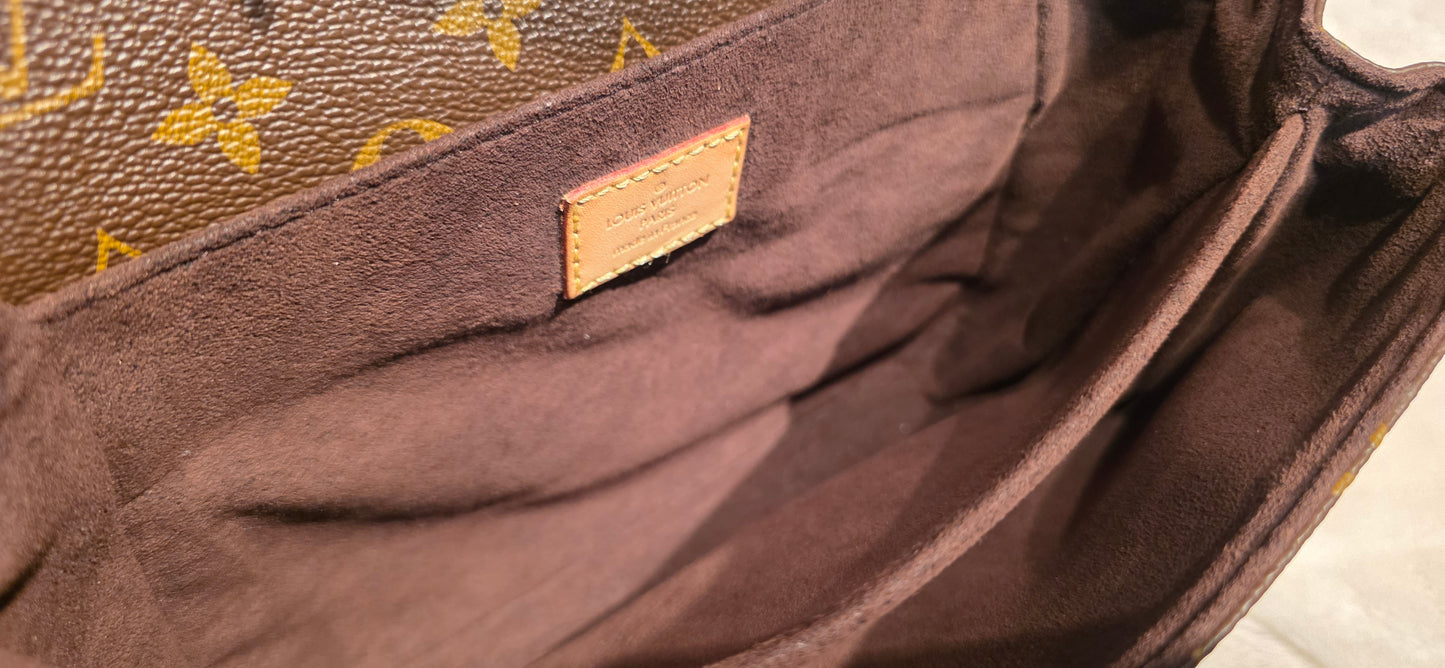 Authentic Louis Vuitton Pochette Metis Monogram