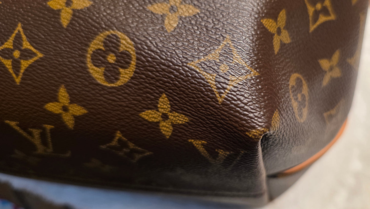 Authentic Louis Vuitton Turenne MM (SR2156)