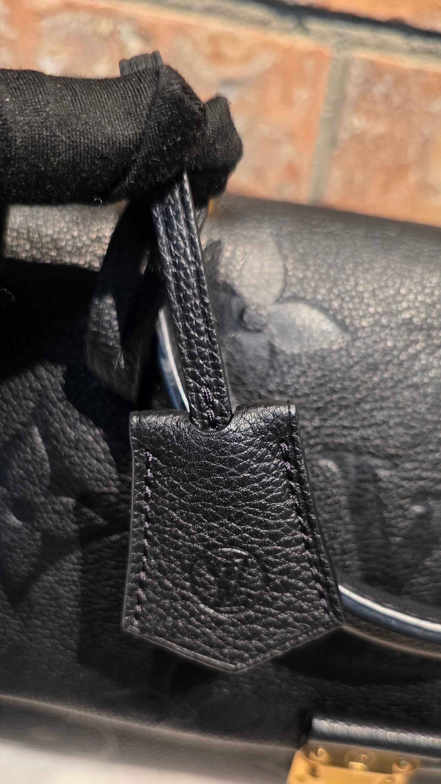 Authentic Louis Vuitton Madeleine MM Empreinte Noir