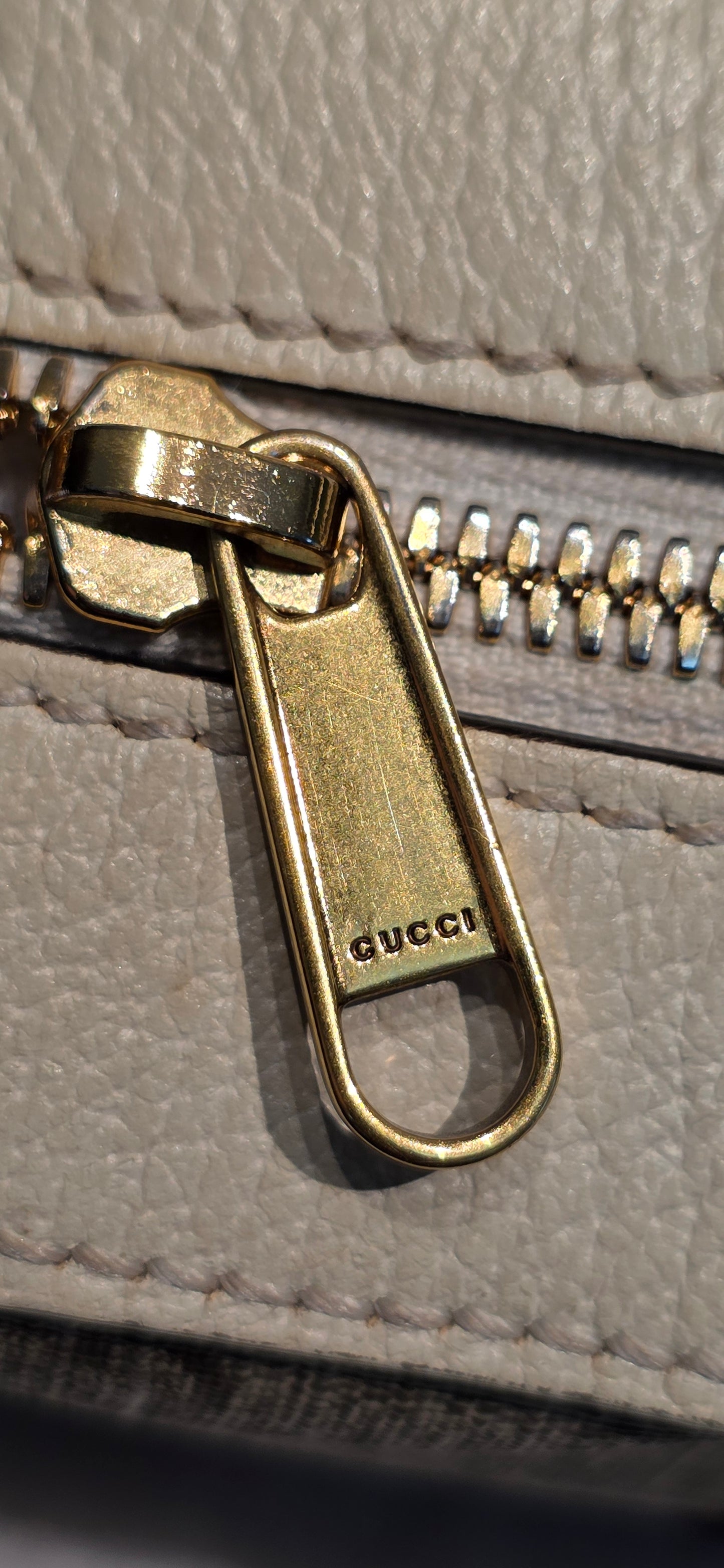 Authentic Gucci GG Supreme Ophidia Small Camera Bag