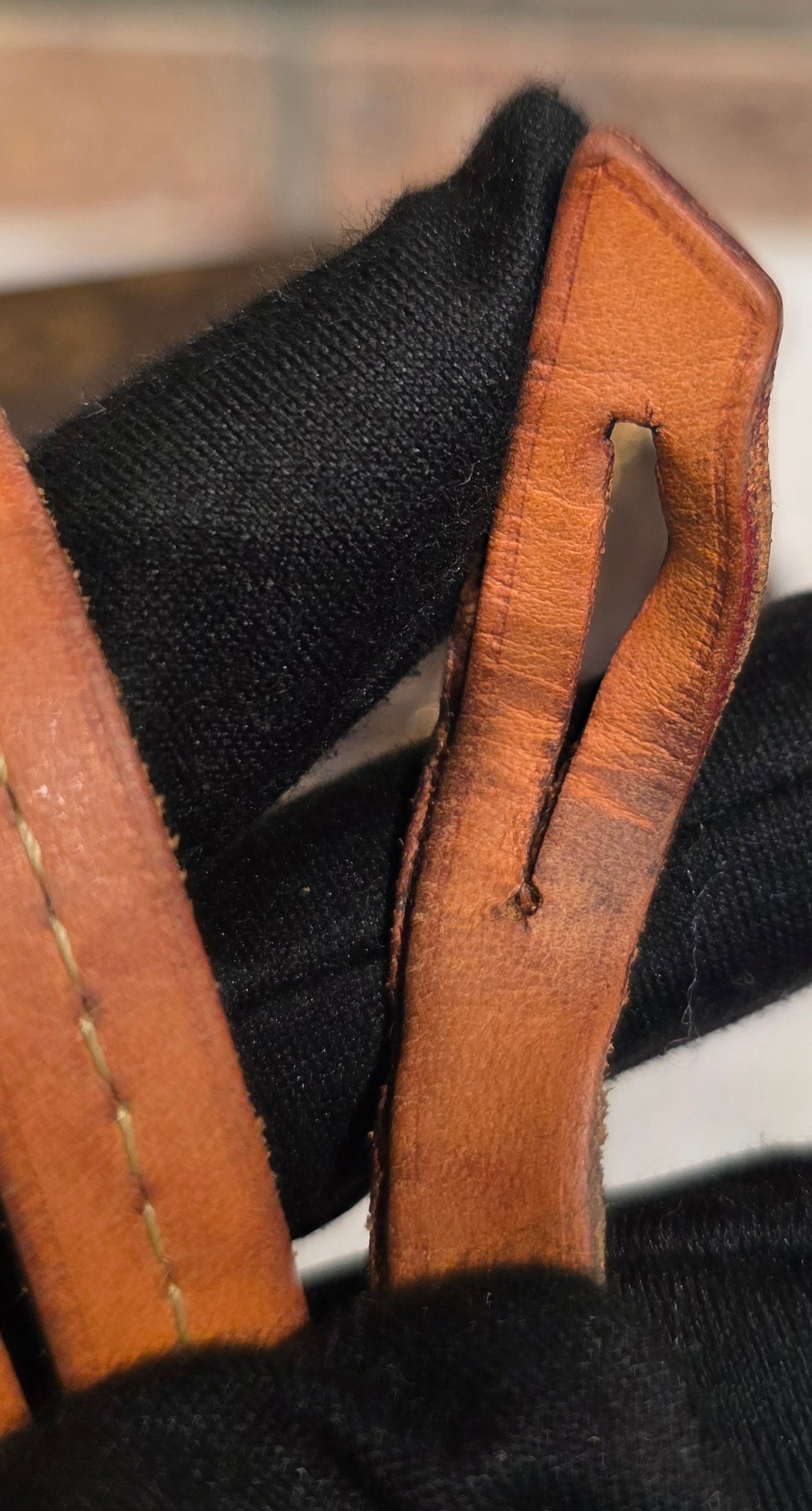 Authentic Louis Vuitton Favorite MM Monogram (SA4116)
