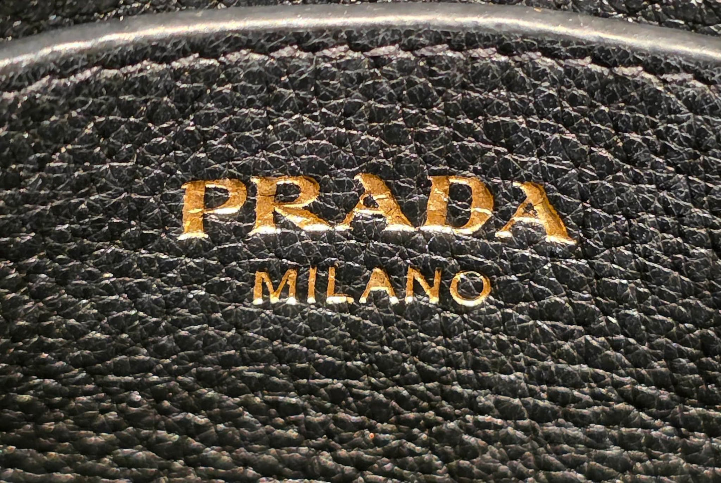 Authentic Prada Bandoliera Vitello Phenix Crossbody