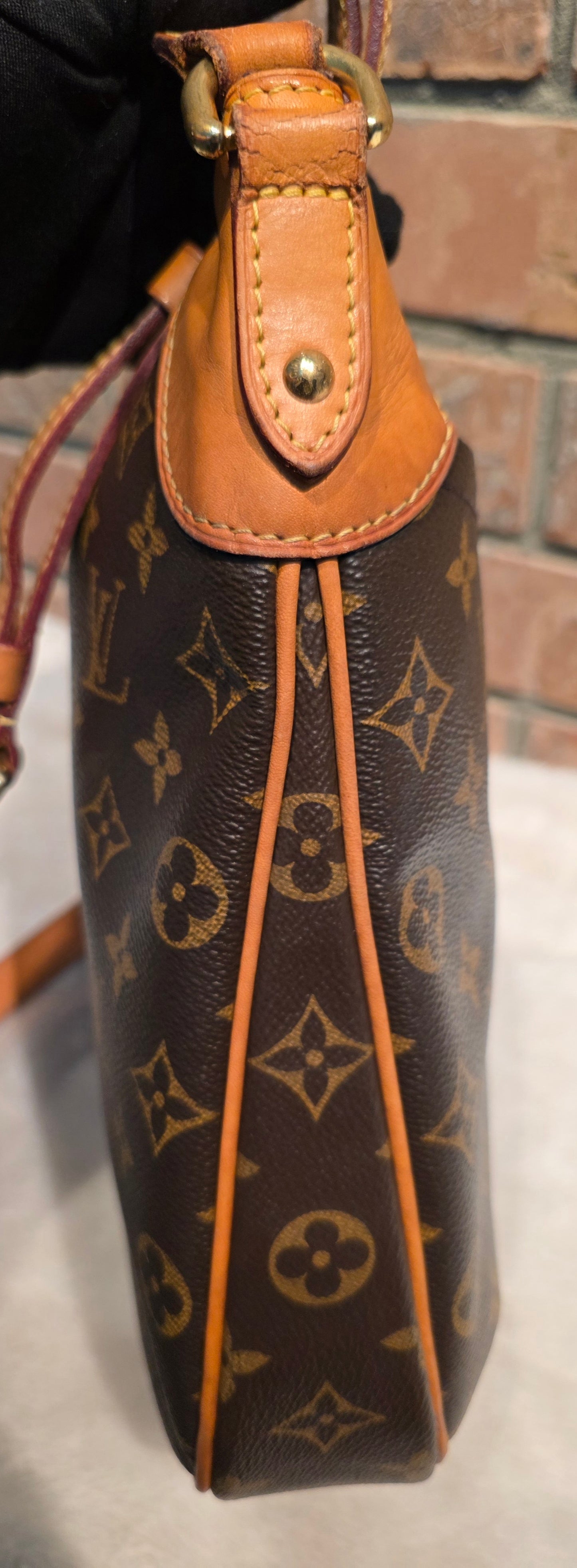 Authentic Louis Vuitton Odeon PM