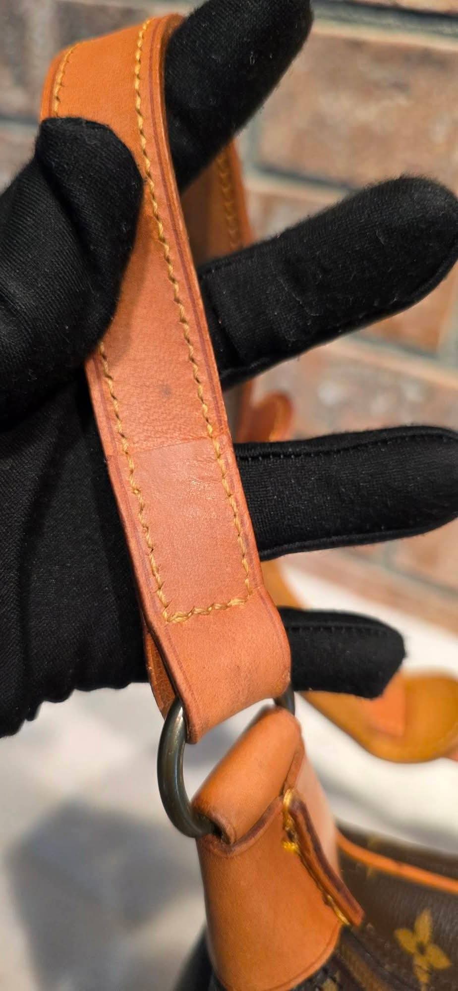Authentic Louis Vuitton Boulogne 30