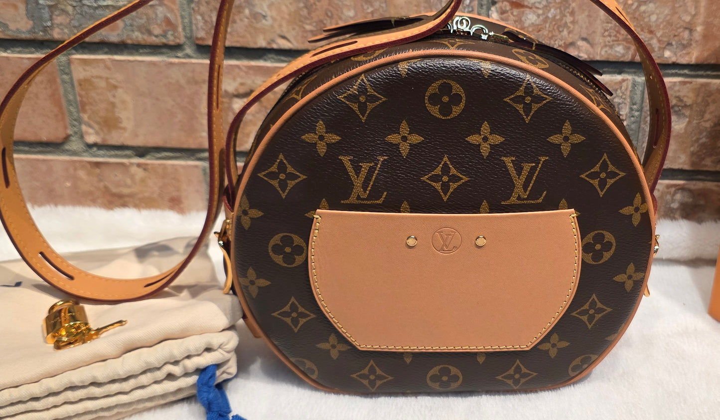 Authentic Louis Vuitton Boite Chapeau MM