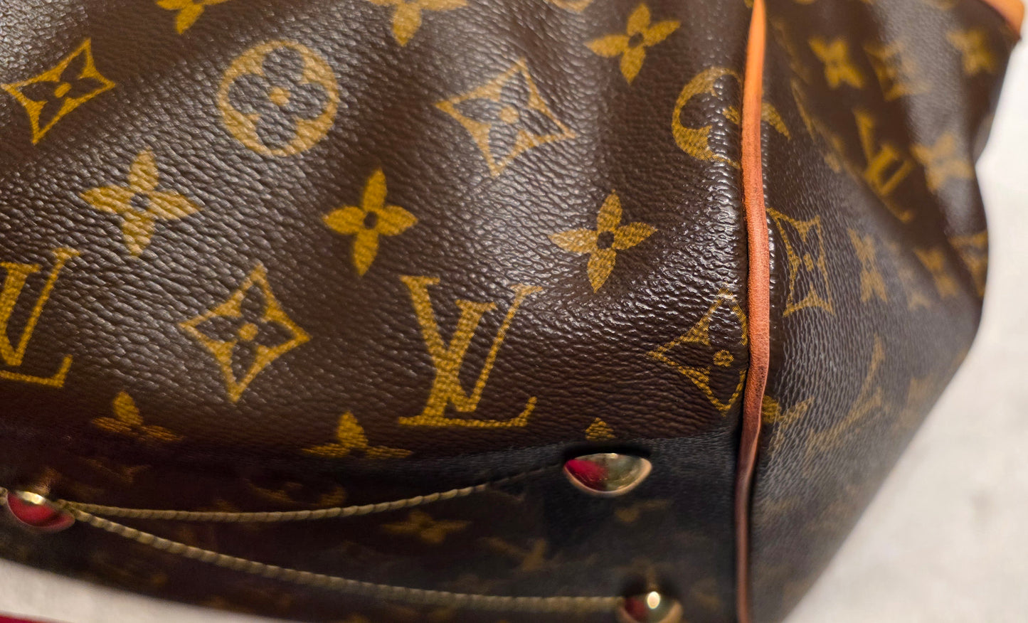 Authentic Louis Vuitton Tivoli GM
