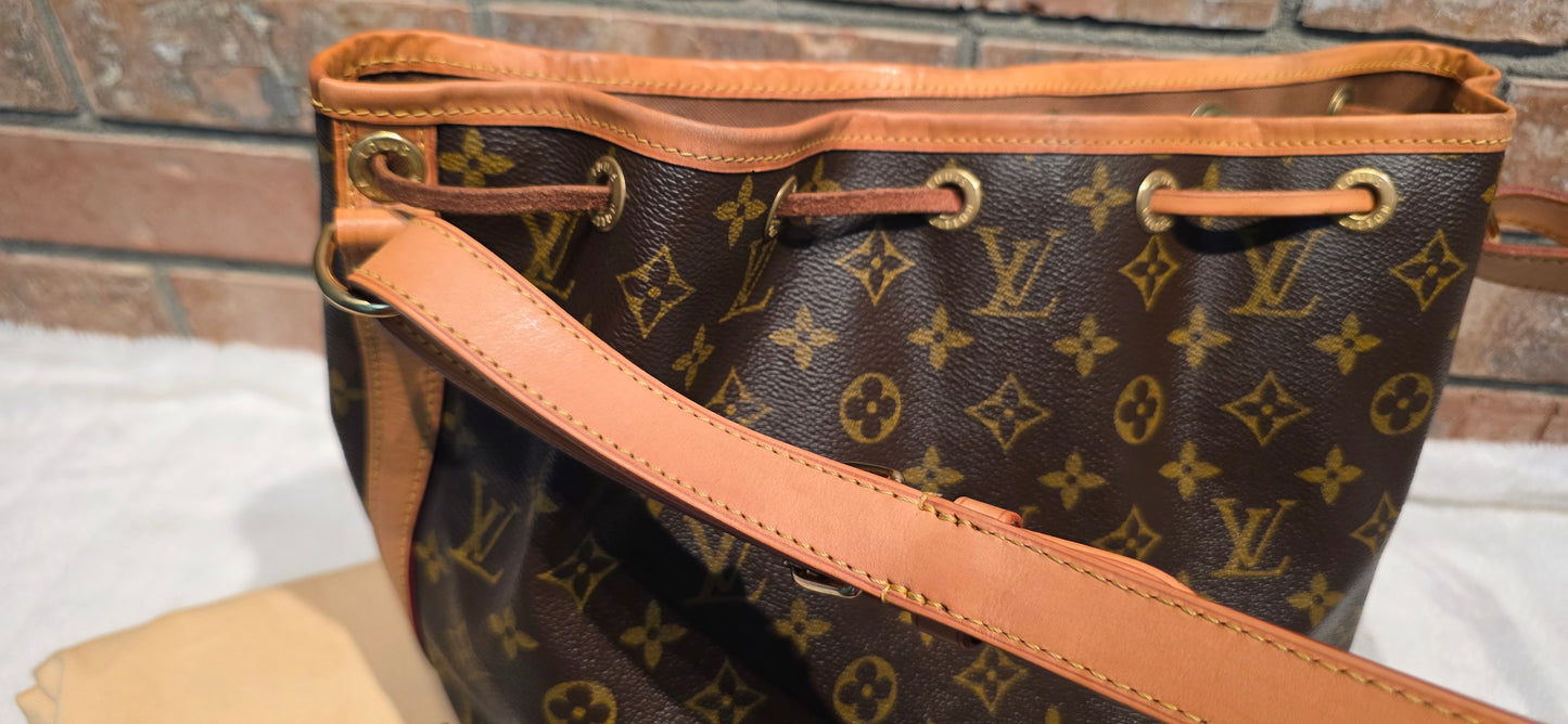 Authentic Louis Vuitton Petite Noe Monogram