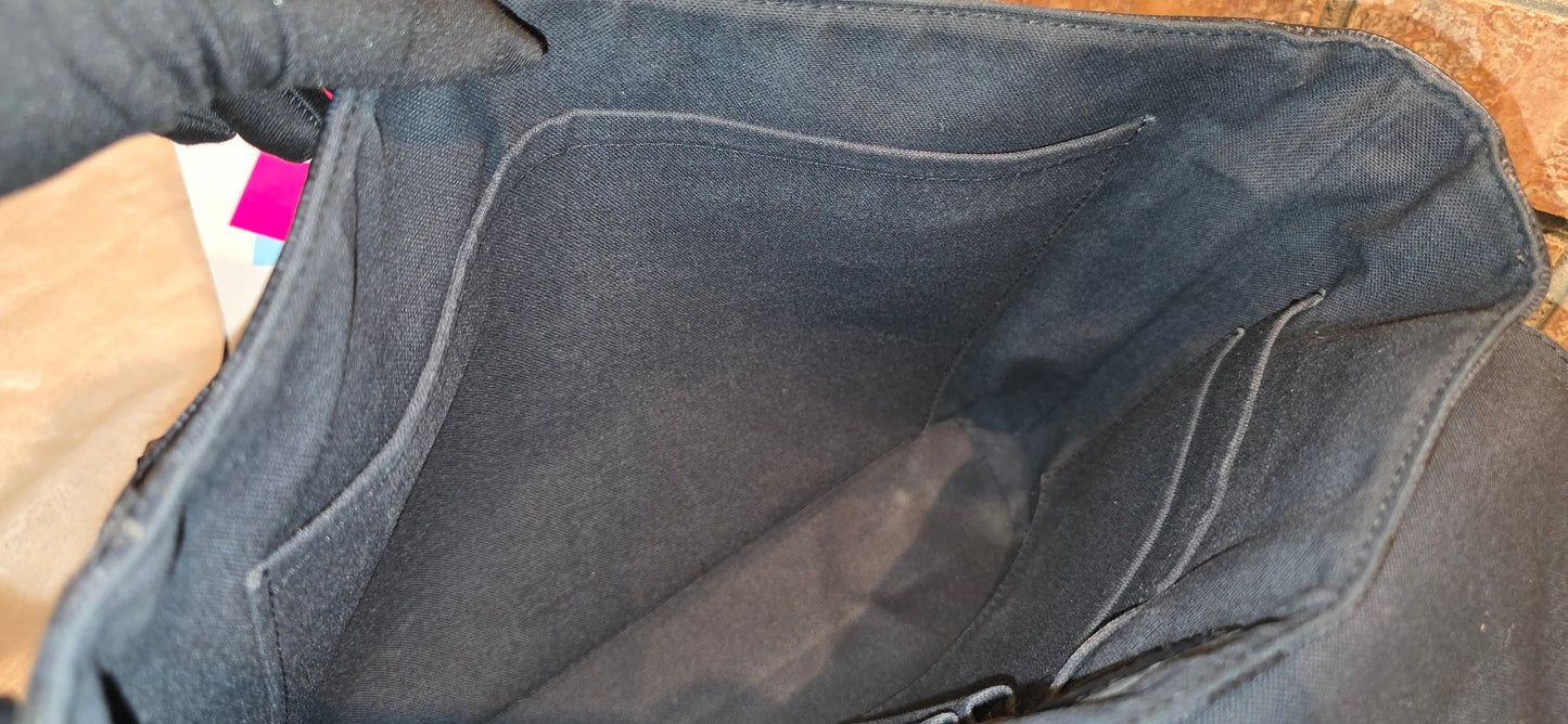 Authentic Louis Vuitton District MM