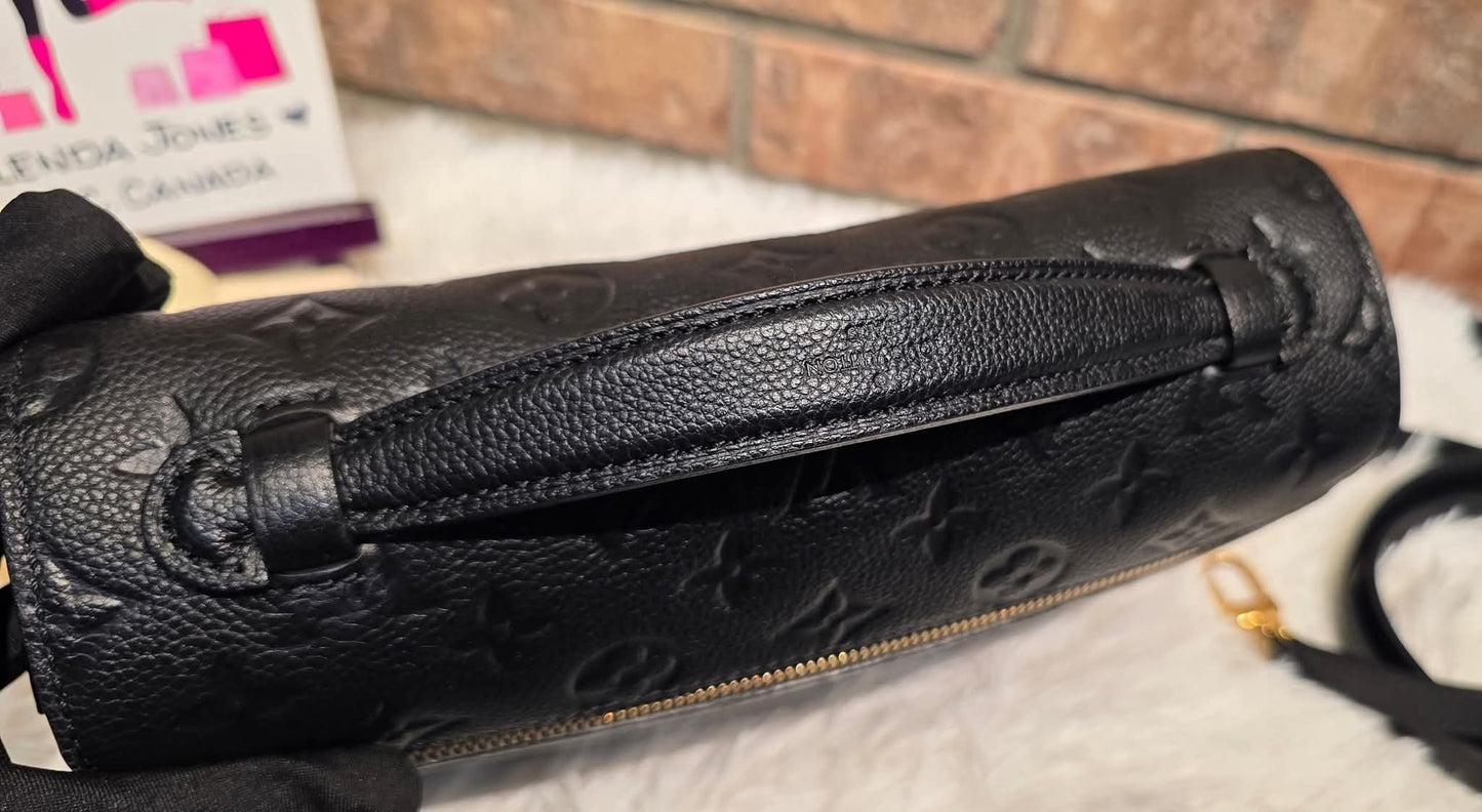 Authentic Pochette Metis Empreinte Noir