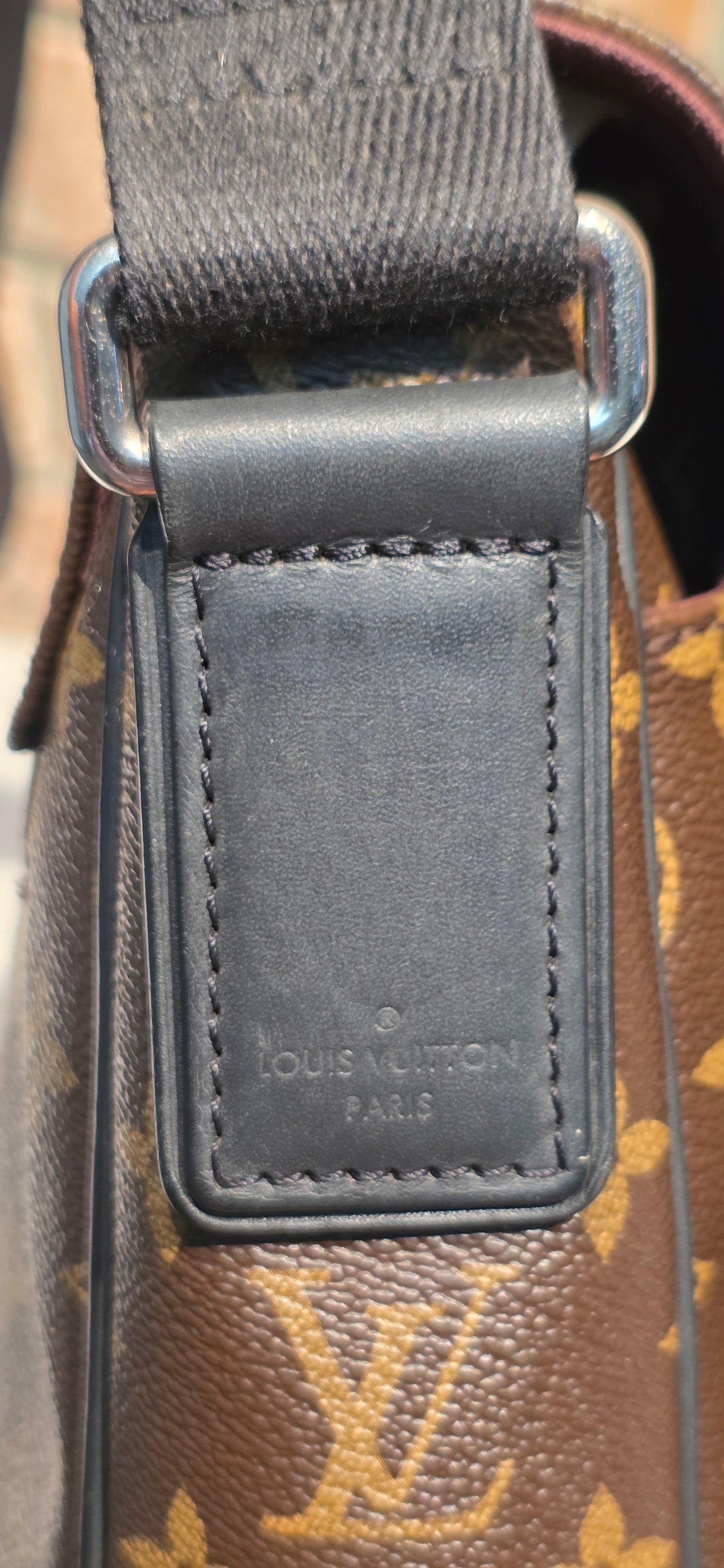 Authentic Louis Vuitton Monogram Macassar District MM
