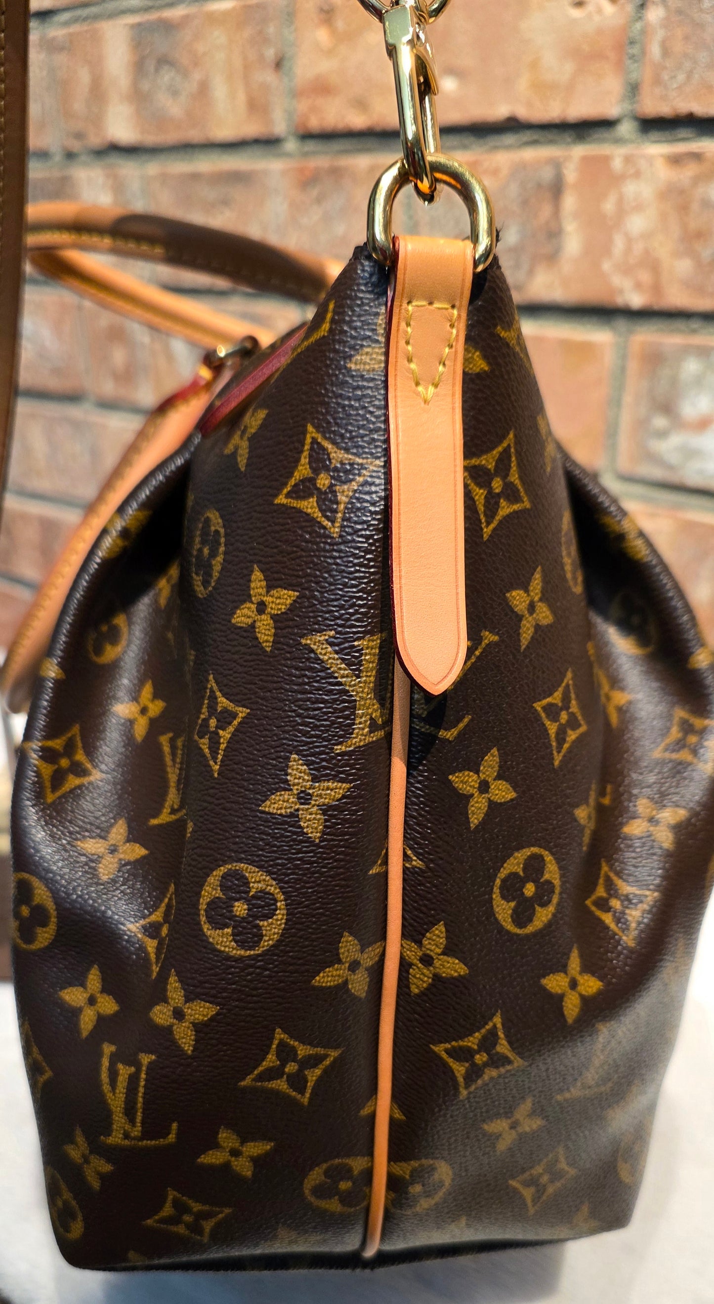 Authentic Louis Vuitton Turenne GM