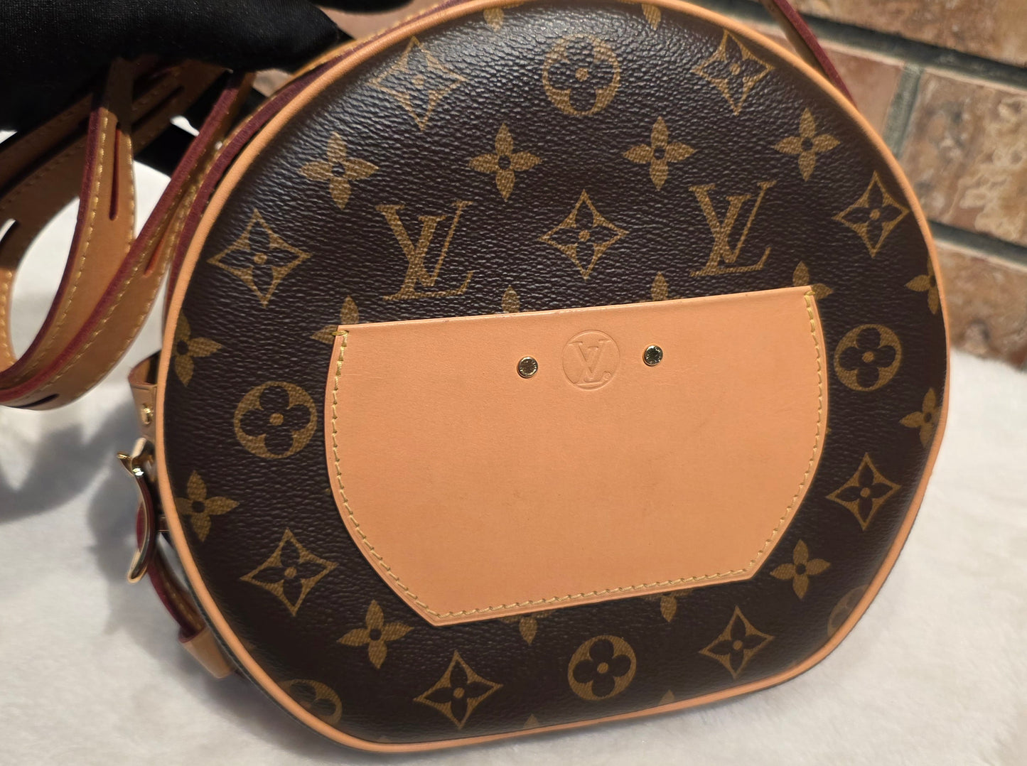 Authentic Louis Vuitton Boite Chapeau Souple MM