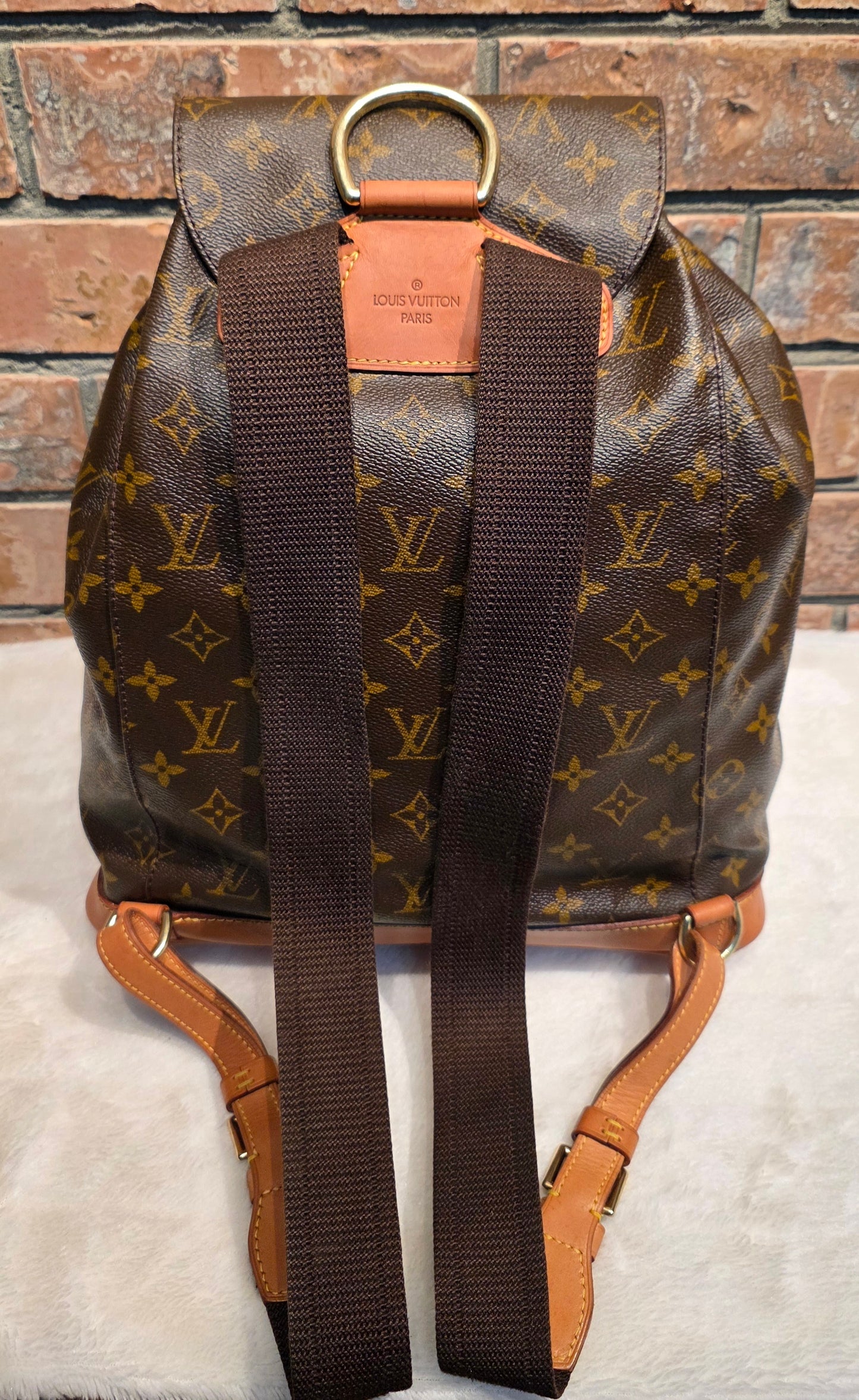 Authentic Louis Vuitton Montsouris GM