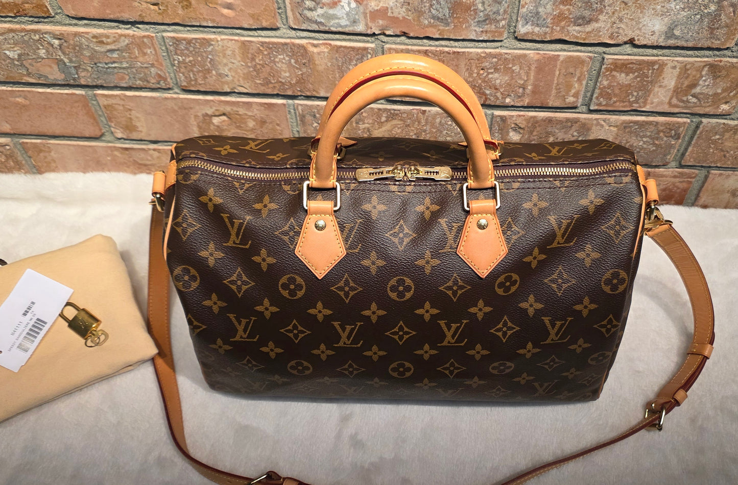Authentic Louis Vuitton Speedy 35 Bandoliere