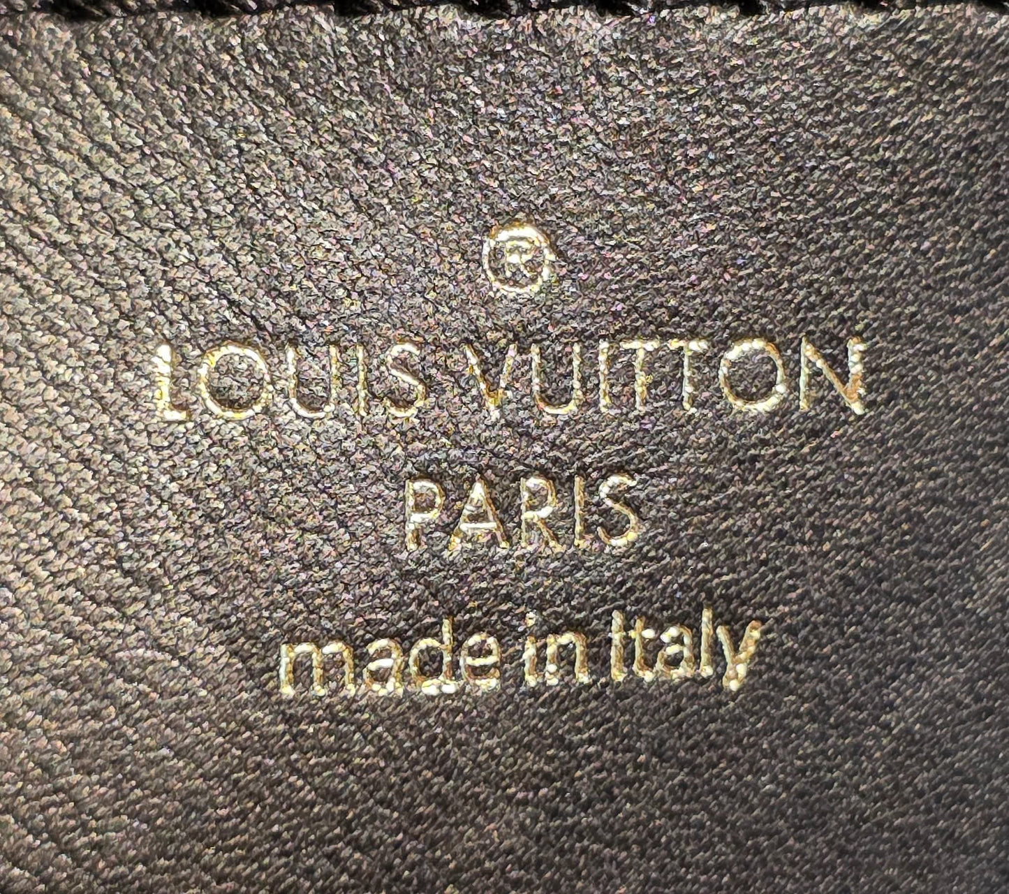 Authentic Louis Vuitton New Wave Multipochette Noir