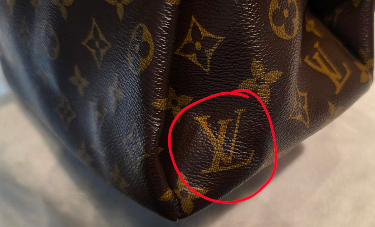 Authentic Louis Vuitton Pallas MM Noir