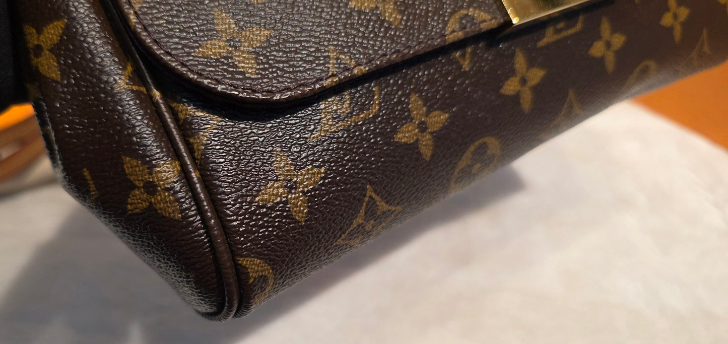 Authentic Louis Vuitton Favorite MM Monogram (SA4149)